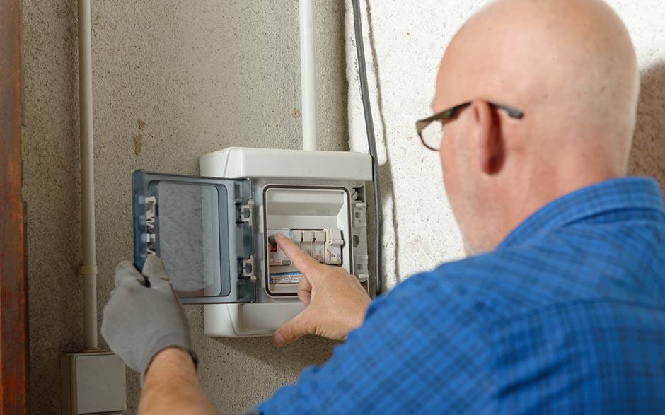 recherche travail électricien bâtiment Rosny-sous-Bois